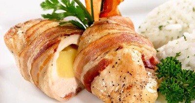Грудка куриная в беконе