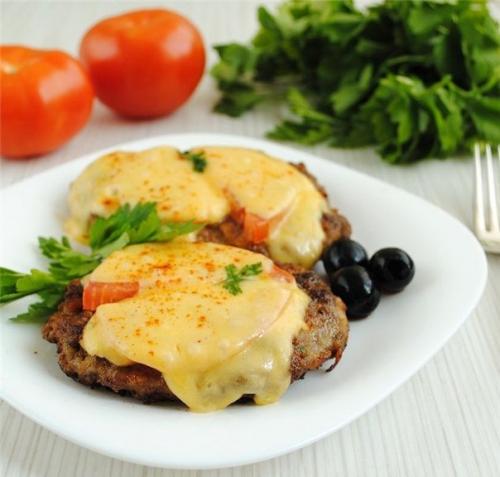 Рубленый шницель с сыром